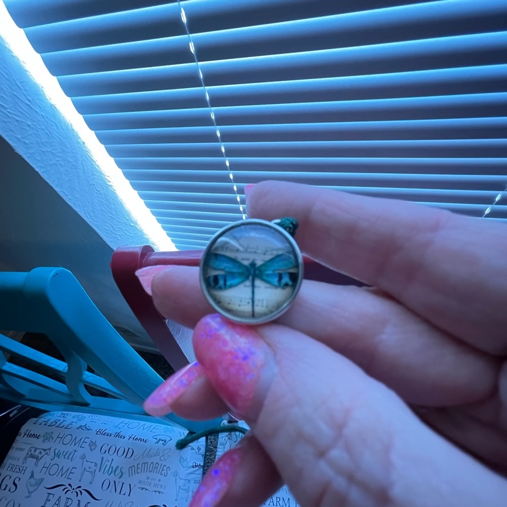 Snap threaded tie bracelet